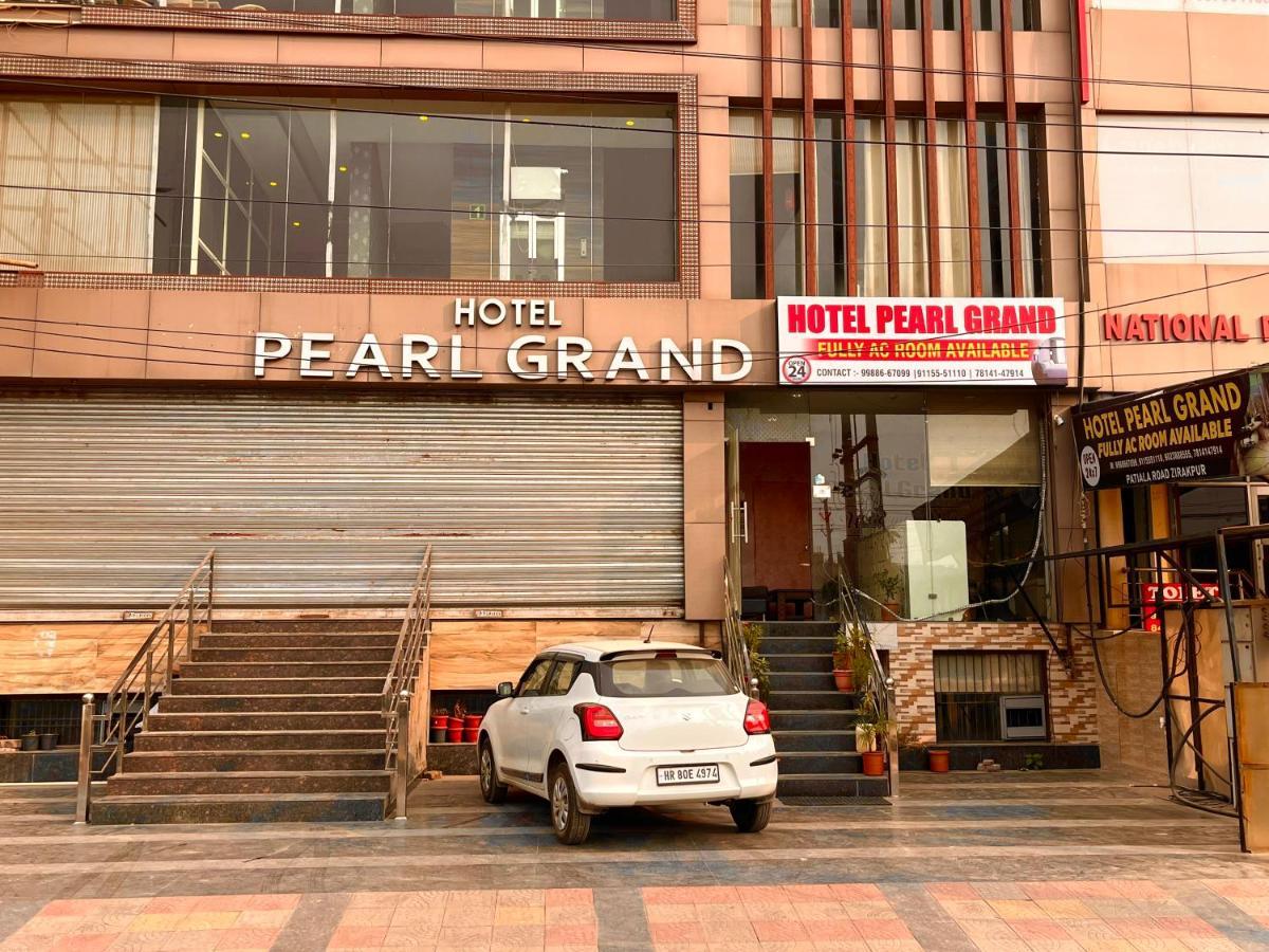 Hotel Pearl Grand, Zirakpur - Top Rated & Most Awarded Property In Tricity Chandīgarh Exteriör bild
