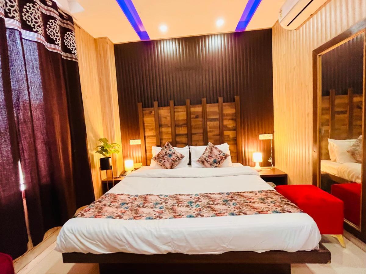 Hotel Pearl Grand, Zirakpur - Top Rated & Most Awarded Property In Tricity Chandīgarh Exteriör bild