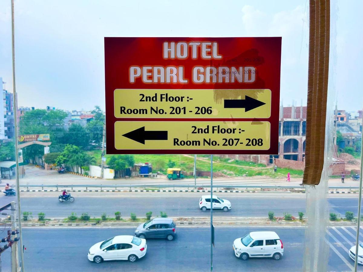 Hotel Pearl Grand, Zirakpur - Top Rated & Most Awarded Property In Tricity Chandīgarh Exteriör bild